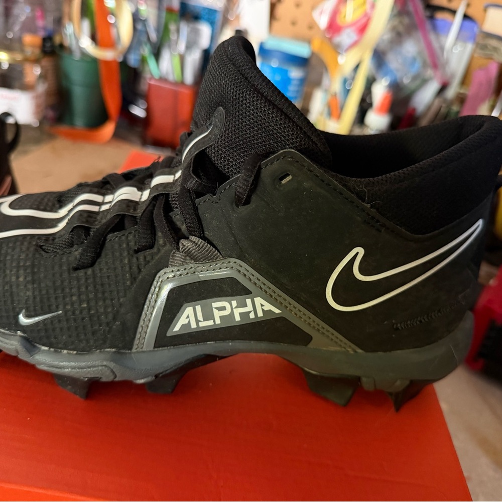 Youth Nike cleats excellent condition! - Picture 12 of 14